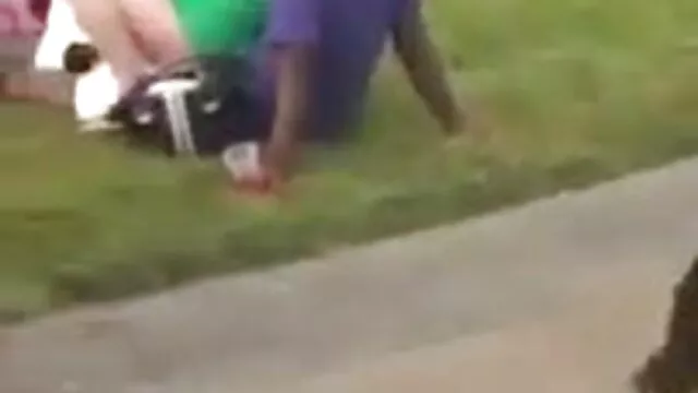 Egy lázas ménes keményen testvér szex videók megbasz két melles, slampos dögöt