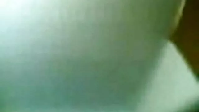Az elbűvölő csaj Saya a barackot testver porno szárazon eszi