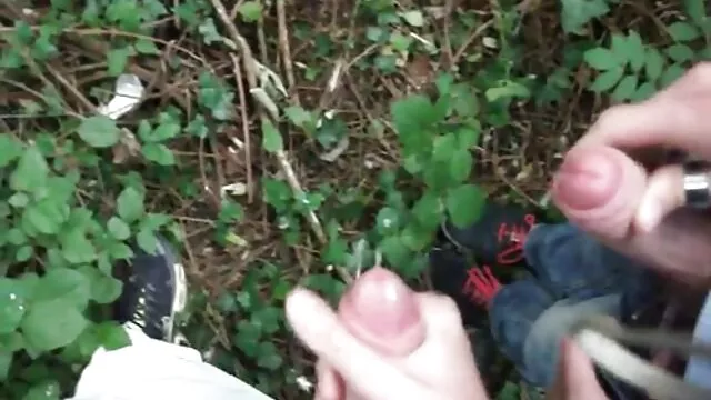 Az elkényeztetett testvérszex videok diák, Allie Haze elcsábítja fekete tanárát, és szopást ad