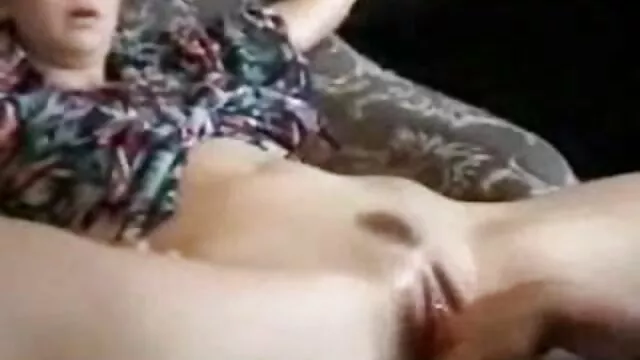 A lenyűgöző barna tini Alaura Eden végbélnyílása teso sex teljesen tönkremegy a szabadban