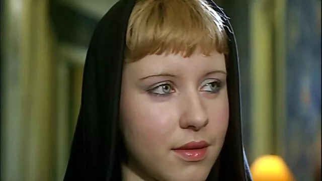 Slutty shemale prostituált necc harisnyanadrágban gets neki a farka leszopja az öccsét szívott