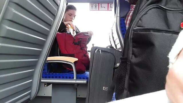 Wanton barna szuka apró mellekkel lágy BDSM szexet folytatott a hálószobában testvérszex videok