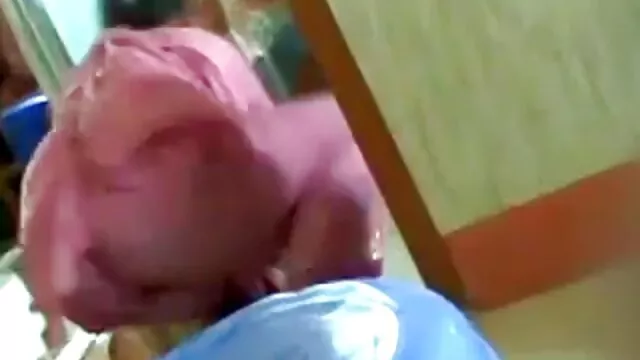 Elgondolkodtató japán csaj Ishiguro Kyoka szőrös punci pornó testvérek ujját szar