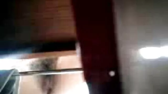 Az ennivaló japán ribanc, Ebihara Arisa misszionárius stílusban megüti pornó testvérek fejét